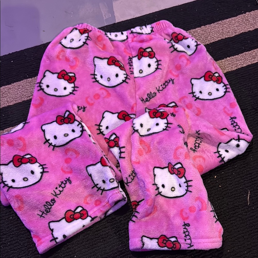 Hello Kitty Pajamas (i will be washing before shipping out)
won’t cover ankles